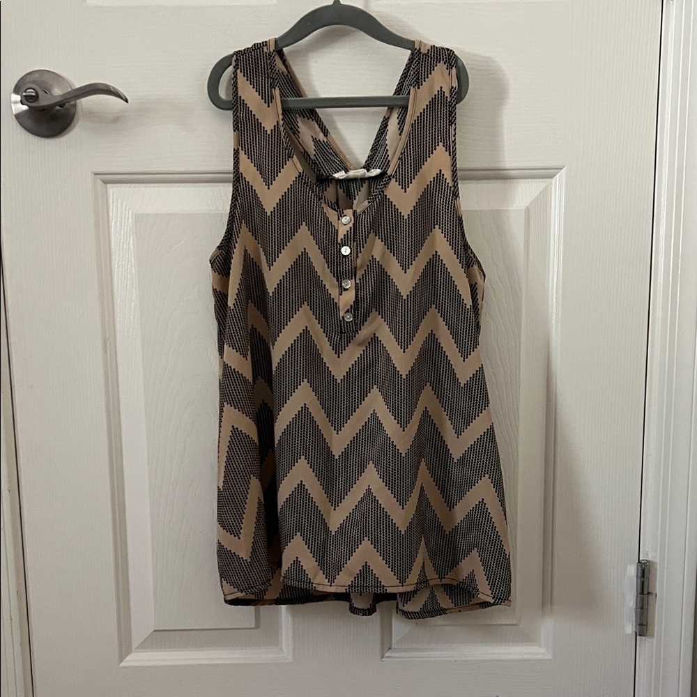 Pink Rose Chevron Sleeveless Blouse - Black and Tan